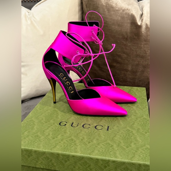 Gucci Satin Ankle-Cuff Heels - Picture 4 of 14